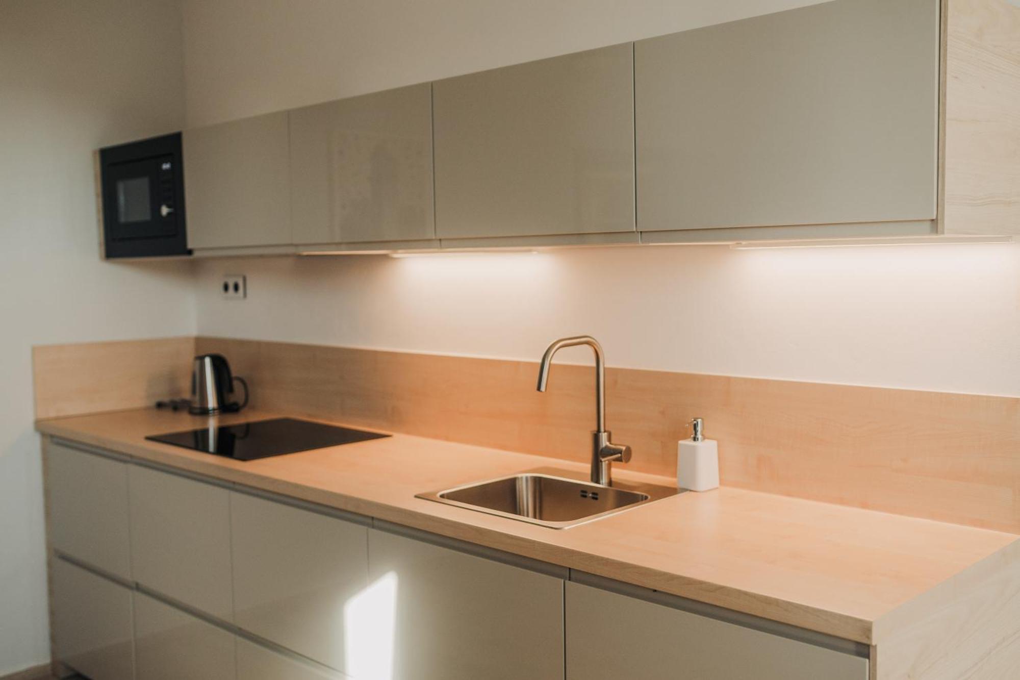Citybeat Apartments, 400M From The Square Plzeň Exterior foto
